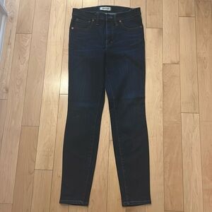 Madewell 9” High Rise Skinny in dark wash